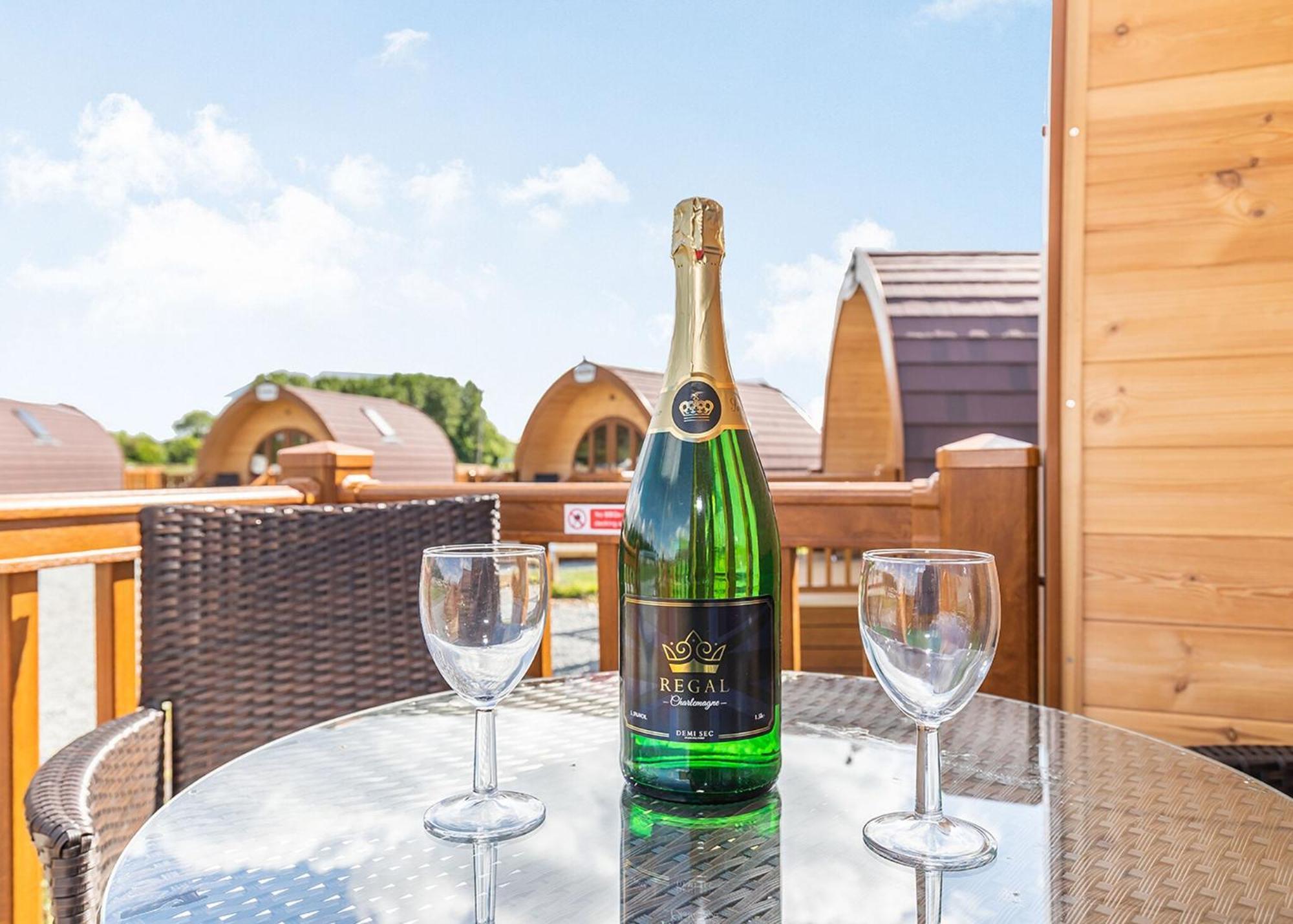 High Farm Holiday Park Routh Rom bilde